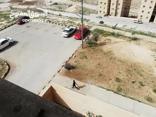  4 شقة فارغة للبيع