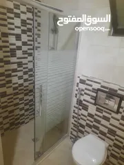  7 شقة أرضيه بعرجان مميزة