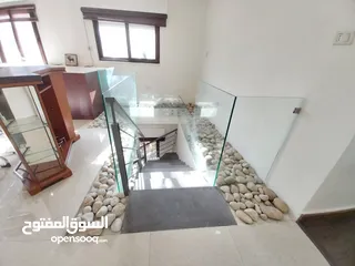  25 شقة مفروشة للإيجار 240م2 ( Property 10988 )