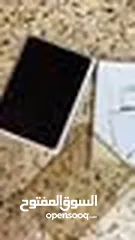  1 ايباد الجيل التاسع(64GB) Ipad 9 بحالة الوكالة #المساحة : 64 #السعر: ..¿ #اللون :