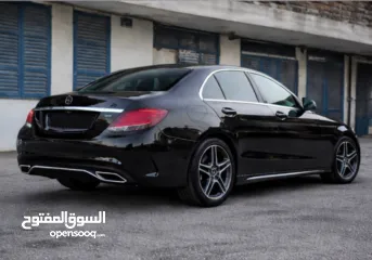  4 Mercedes Benz C180 AMG