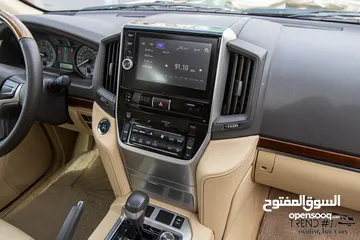  16 Toyota Land Cruiser 2017 Gx-r V6   السيارة بحالة الوكالة و مميزة جدا