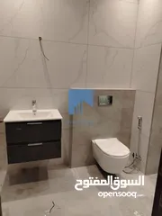  7 شقة فاخرة للبيع في أم أذينة طابق ثالث 180م مع روف 125م دوبلكس تشطيب سوبر ديلوكس لم تسكن