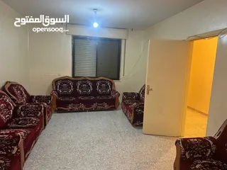  3 شقه فارغة للايجار في الشرفه قرب شارع القدس