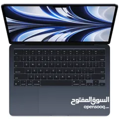  1 MacBook M2 2022 8 GB في حال الوكالة