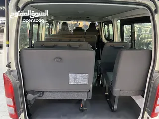  17 Toyota Hiace 2023 NEW 14 seats