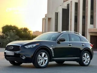  2 للبيع جيب انفينيتي Qx70 ( شرط الفحص )