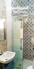  27 أسكانات الأساس - شقة ارضي فاخرة بتشطيبات مميزة للبيع - 155م - الزرقاء - ضاحية المدينة