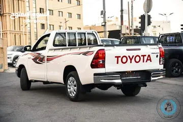  9 جير عادي Toyota Hilux 2023 عداد زيرو