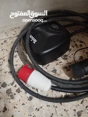  1 شاحن سياره كهربائيه سريع للبيع
