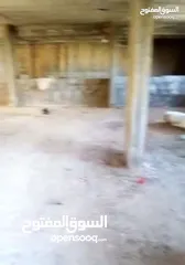  3 شقه  عظم طابق ارضى  مساحه 150متر مع ساحه+++ 60متر غير مقطعه