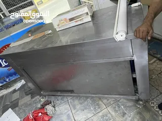  4 غاز عربي و طاولة عفانة و ثلاجة خدمة ذاتية للبيع