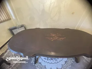  1 طاولة سفره بدون كراسي للبيع