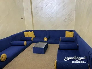  2 مجلس عربي للبيع