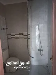  6 بيت للايجار