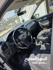  15 سكودا فابيا اوتومات بنزين ماتور 1200 تيربو ترخيص 2017