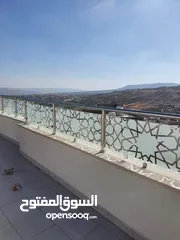  22 تركيب السيكوريت والمرايا وجميع أعمال الزجاج والألمنيوم بجودة عالية"