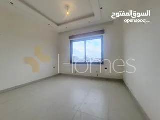  9 شقة طابق اول للبيع في حي الصحابة بمساحة بناء 180م