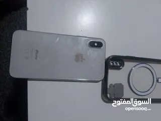  1 ايفون بحاله ممتازه