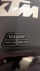  3 خوذة KTM استعمال قليل دون خدش ECE22 بحالة ممتازة جدا حجم XL