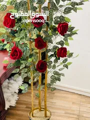  2 أشجار زينه ورد صناعي   متوفر لون احمر فقط  شغل بيتي مرتب بزبط داخلي و خارجي للمنزل وللغرف و للمداخل