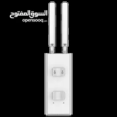  4 Indoor/Outdoor 4G Cat 6 AC1200 Wi-Fi Router LT700 Outdoor 1.0 راوتر كودي خارجي وداخل 1200 مع مدخل خط