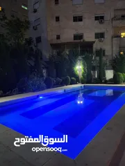  11 شقة مميزة في دير غبار مع بركة سباحة في العمارة