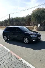  17 سكودا فابيا 2022 اوتماتيك بنزين سحب شركة فحص نخب