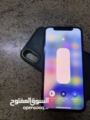  2 ايفون xs 256 جيجا  بطاريه 77 ع فحص 80 جهاز مش مفتوح ولا مصلح بصلاه ع نبي  لمعتو في ع وضع شركه