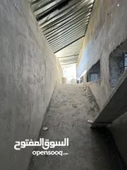  17 تسوية تجارية للإيجار مساحة 400 متر على شارع اربد الحصن الرئيسي بجانب كازية عاشور