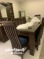  2 طقم سفره من ثلاث قطع   طاولة خشب 8 كراسي وفضيه و بوفيه