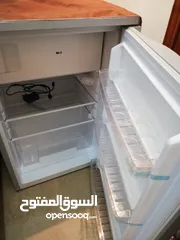  3 ثلاجة صغيرة