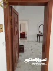  3 شقة مميزة للبيع في أم السماق  - قرب مكة مول طابق اول 200م تشطيب سوبر ديلوكس