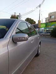  25 مرسيدس للبدل على احدث e200 كرت ابيض 2004