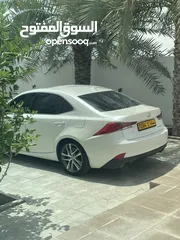  20 Lexus IS 300 2018 لكزس اي اس نظيفة جداً