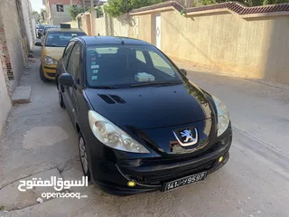  12 Peugeot 206+