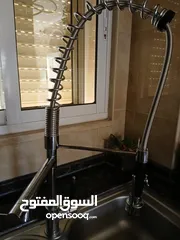  3 حنفية مجلى وحنية مغسلة بحال الجديد
