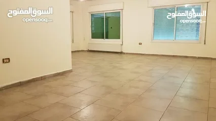  5 شقة مميزة - دير غبار - 3نوم 2ماستر - 220م - قرب الخدمات العامة