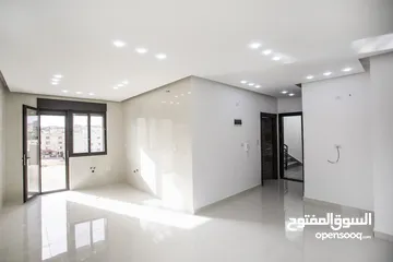  18 شقه فاخره 122م مع حديقه 115 متر و مدخل مستقل للبيع في ابو علندا من المالك كاش او اقساط