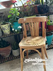  2 كرسي خشب شركة القيصر