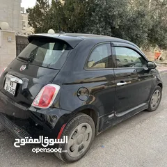  4 سيارة كهرباء ڤيات موديل e500 2015 لون اسود للبيع كاش فقط