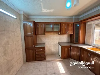  22 شقه لإيجار الشهري طابق 3 مع مصعد بريموت كل طابق 2 شقه  الحي الجنوبي قرب مطعم فول ونار عمارة الشيماء
