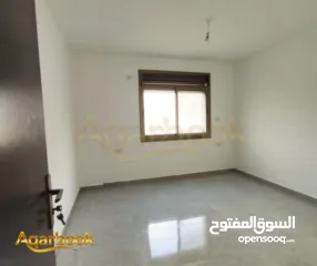  7 شقة مميزة للبيع في عين منجد شارع حنا نقارة – قرب مدرسة بال إنترناشونال