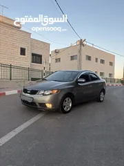  2 كيا فورتي 
2010/2009