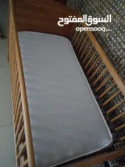  3 تخت بيبي خشب من عمر شهر الى 5 سنين