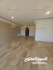  22 شقة مميزة - خلدا - 3نوم 1ماستر - 220م - بإطلالــــه مميزة - قرب الخدمات - موقع هادئ ومميز