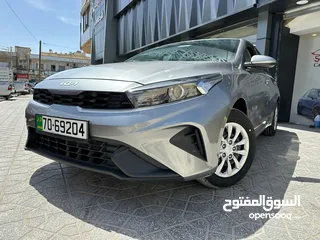  4 استأجر الان كيا سيراتو موديل 2025 فل كامل اضافات باقل الاسعار فقط من شركة الجنوب لتأجير السيارات