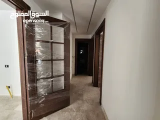  13 شقة للبيع في الصويفية ref : 14279