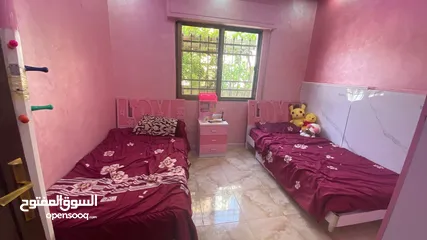  2 غرفة نوم بناتي زهري وابيض خشب لامينيت هاي جلوس استعمال بسيط