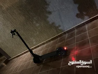  2 XIAOMI Electric Scooter